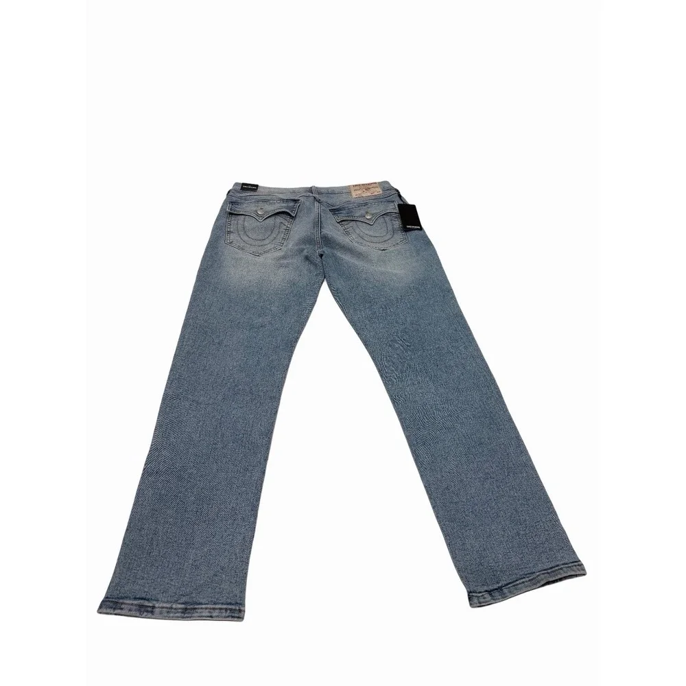True Religion Mens Geno SN Flap Slim Light Bliss Wash Jeans Pants Size 34x32 NWT